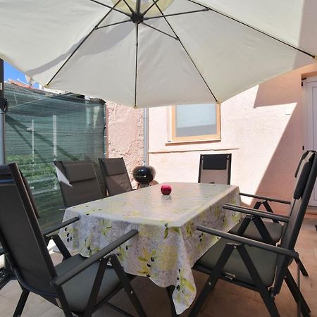 City Centre Apartment With Terrace 2 Pula Exteriér fotografie
