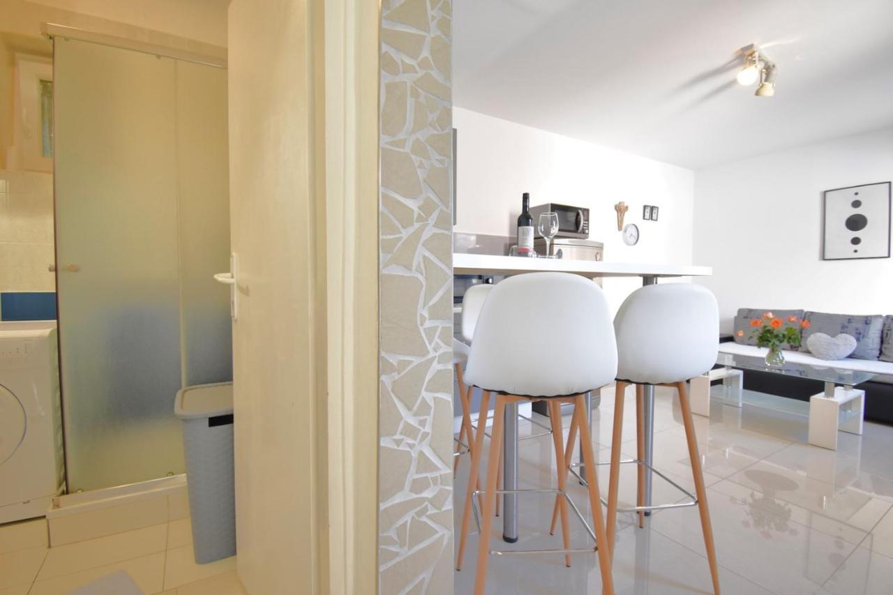 City Centre Apartment With Terrace 2 Pula Exteriér fotografie