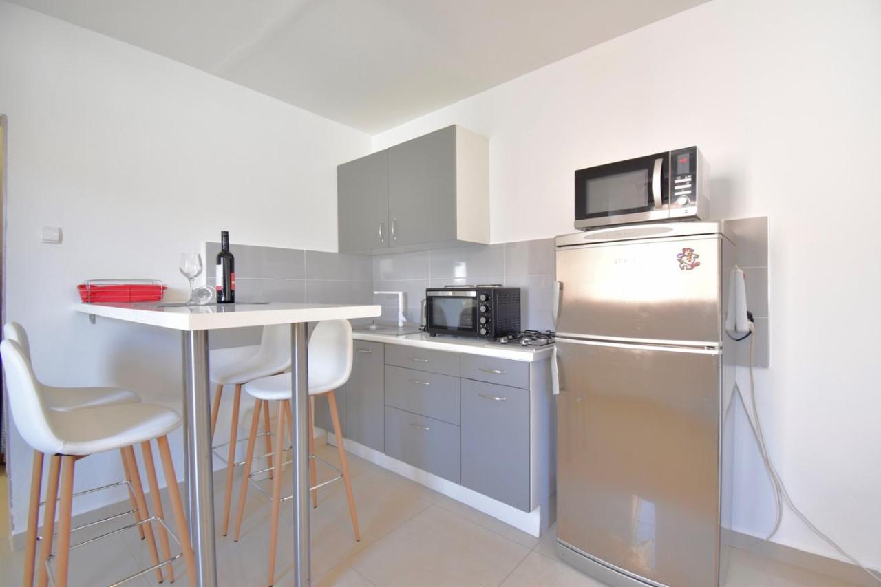 City Centre Apartment With Terrace 2 Pula Exteriér fotografie