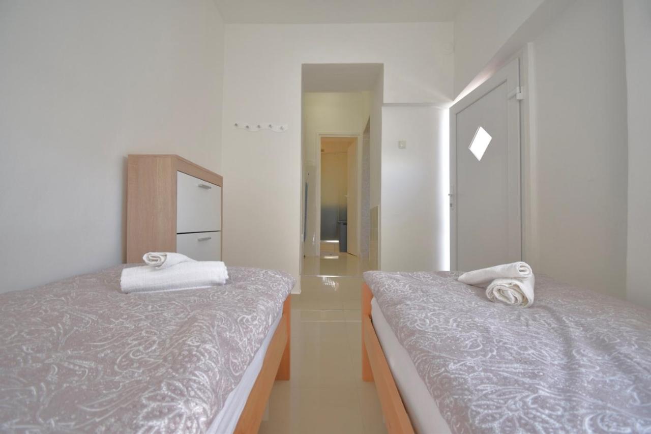 City Centre Apartment With Terrace 2 Pula Exteriér fotografie